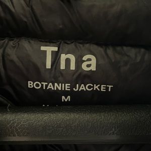 Aritzia TNA Botanie black puffer goose down jacket